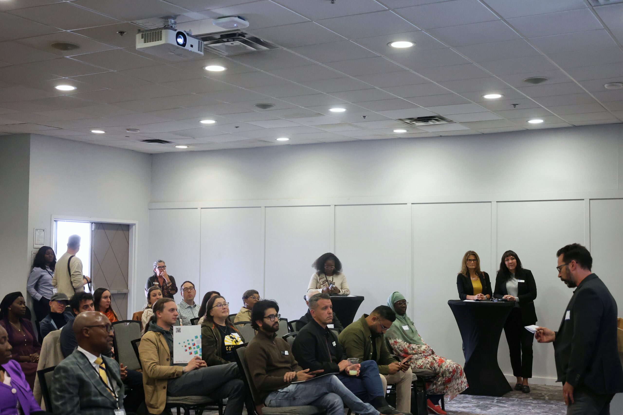 Intervention d’un partenaire lors de l’ouverture officielle du bureau de la FRAP